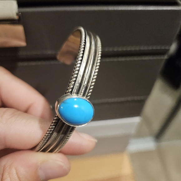 ***SOLD ON FB MARKETPLACE**Turquoise sterling silver bangle - Picture 3 of 4